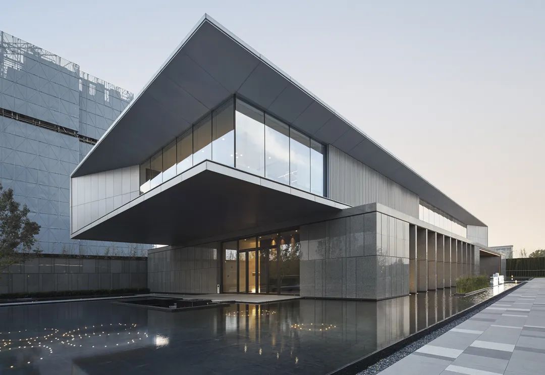 不同厚度的鋁蜂窩板分別適用于哪些場景？